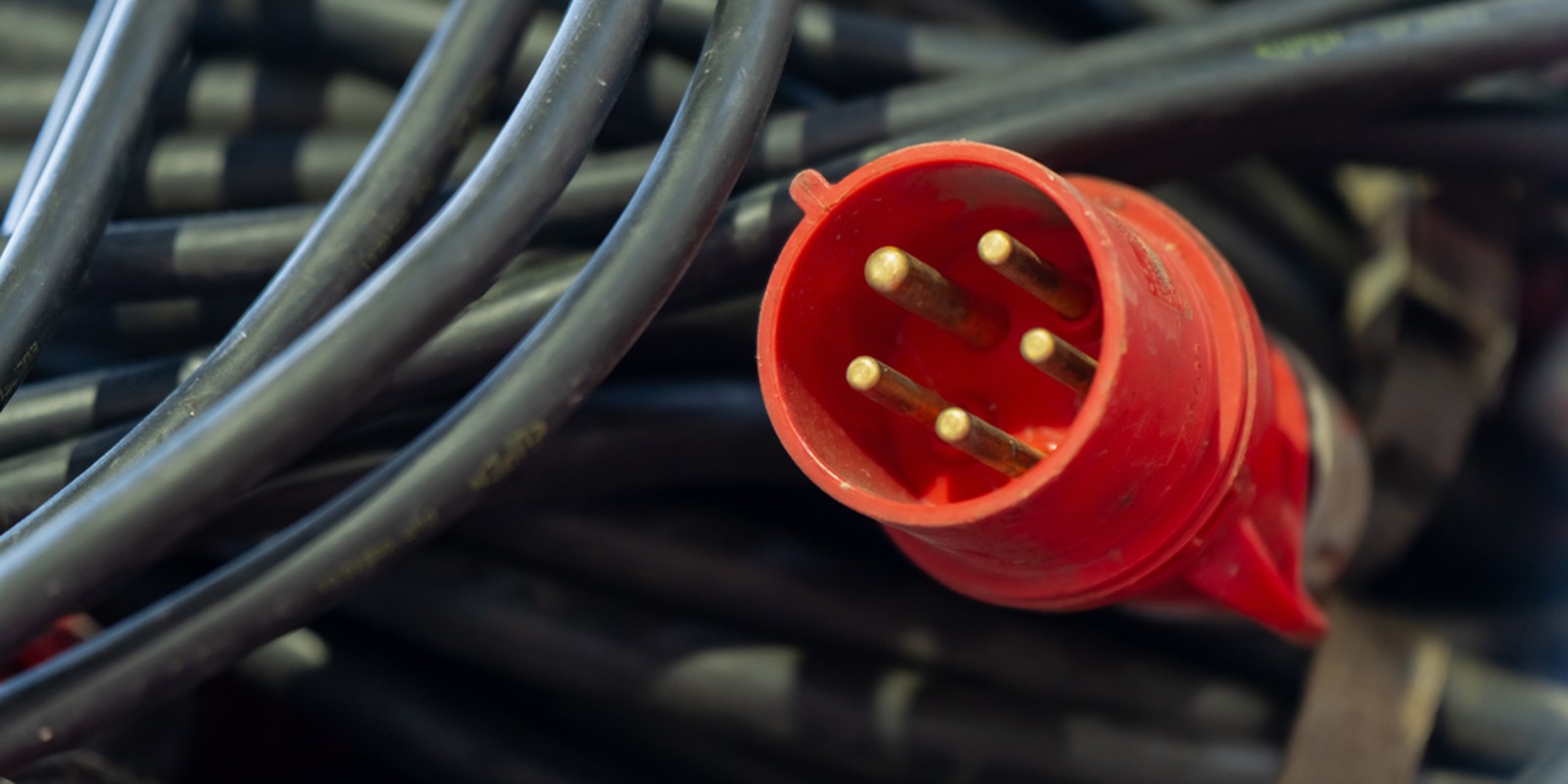CEE-Kabel im Bühneneinsatz