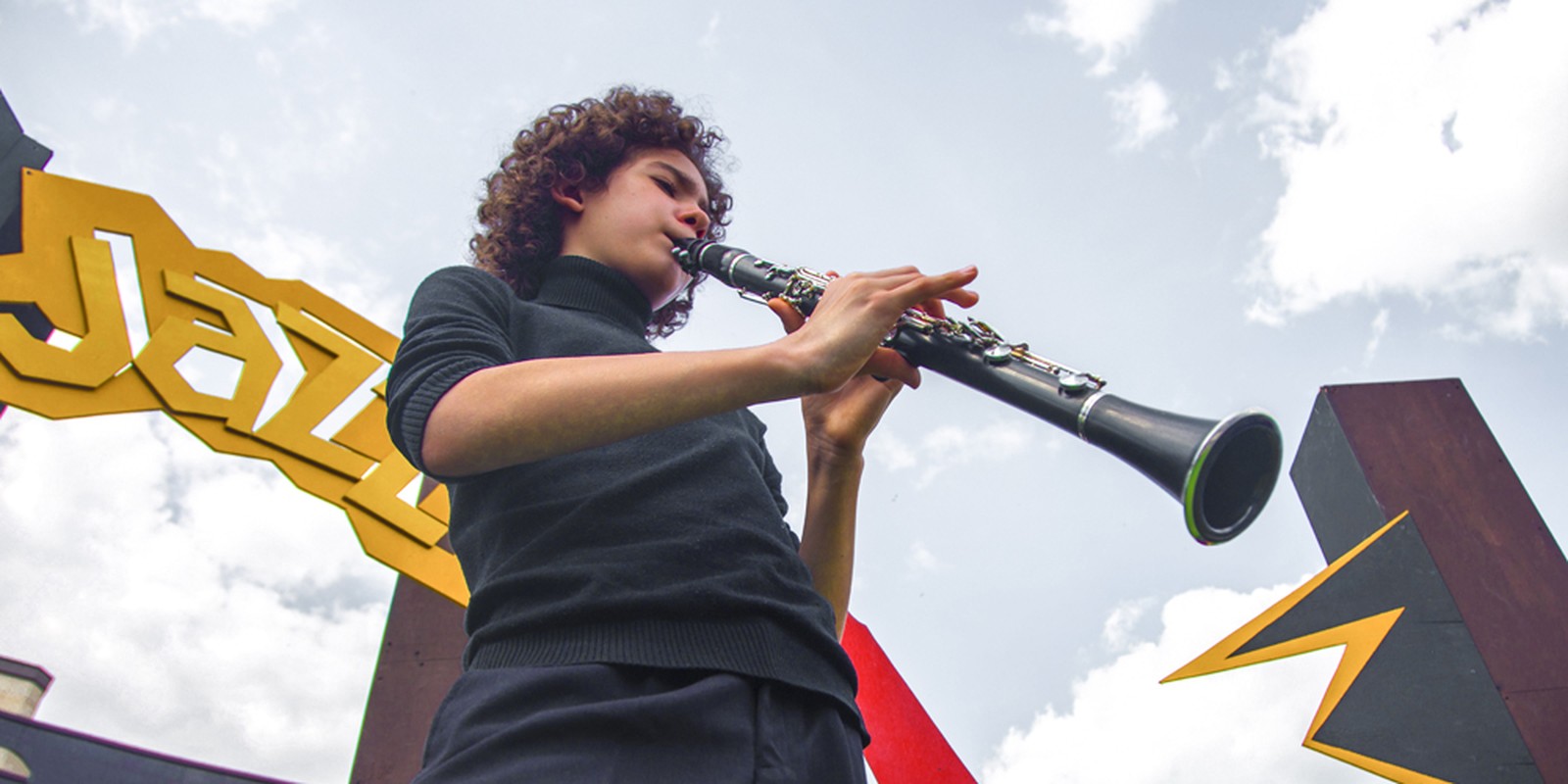 Klarinettistin mit Instrument