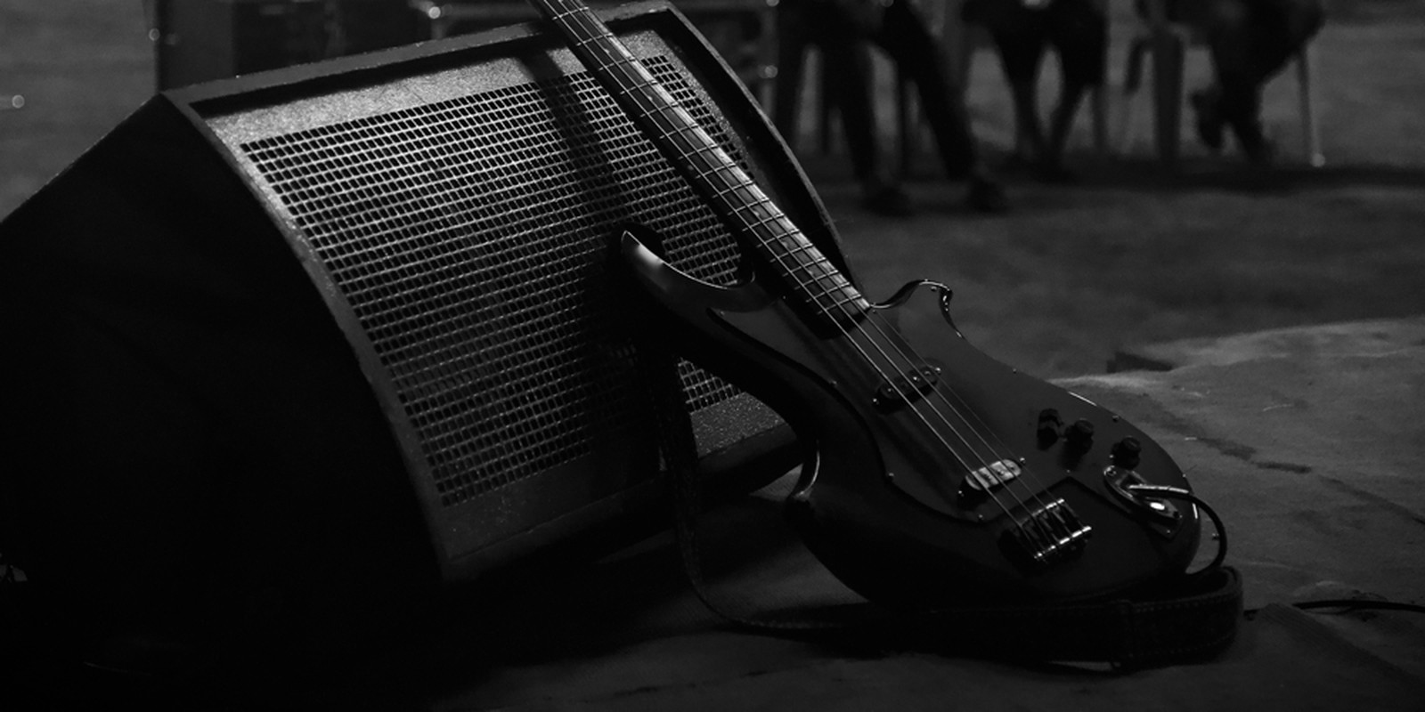 Aktive Gitarrenbox