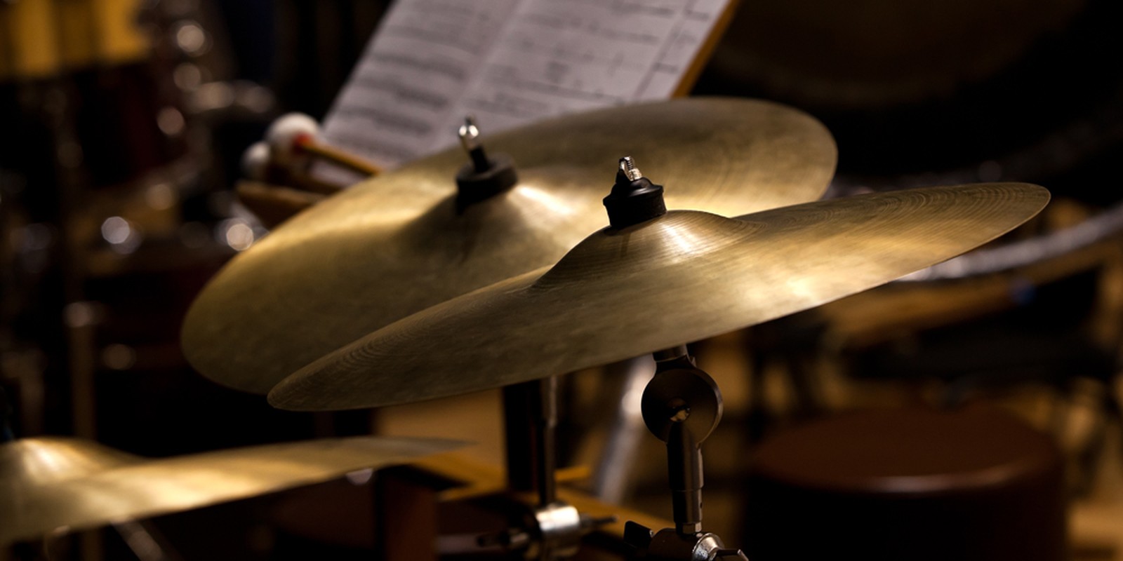 Orchesterbecken auf Ständer