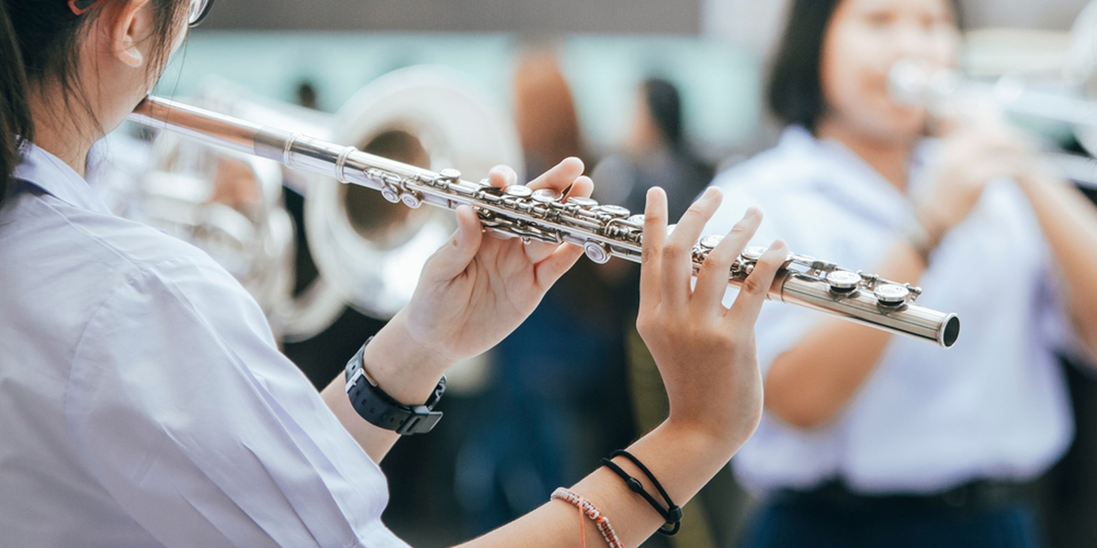 Holzblasinstrumente in einer Marching Band