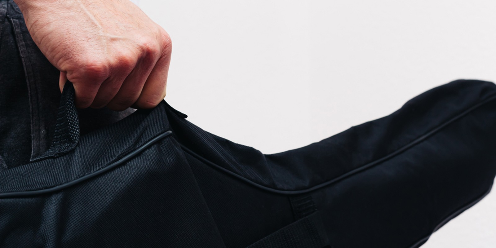 Tasche für einen Akustikbass
