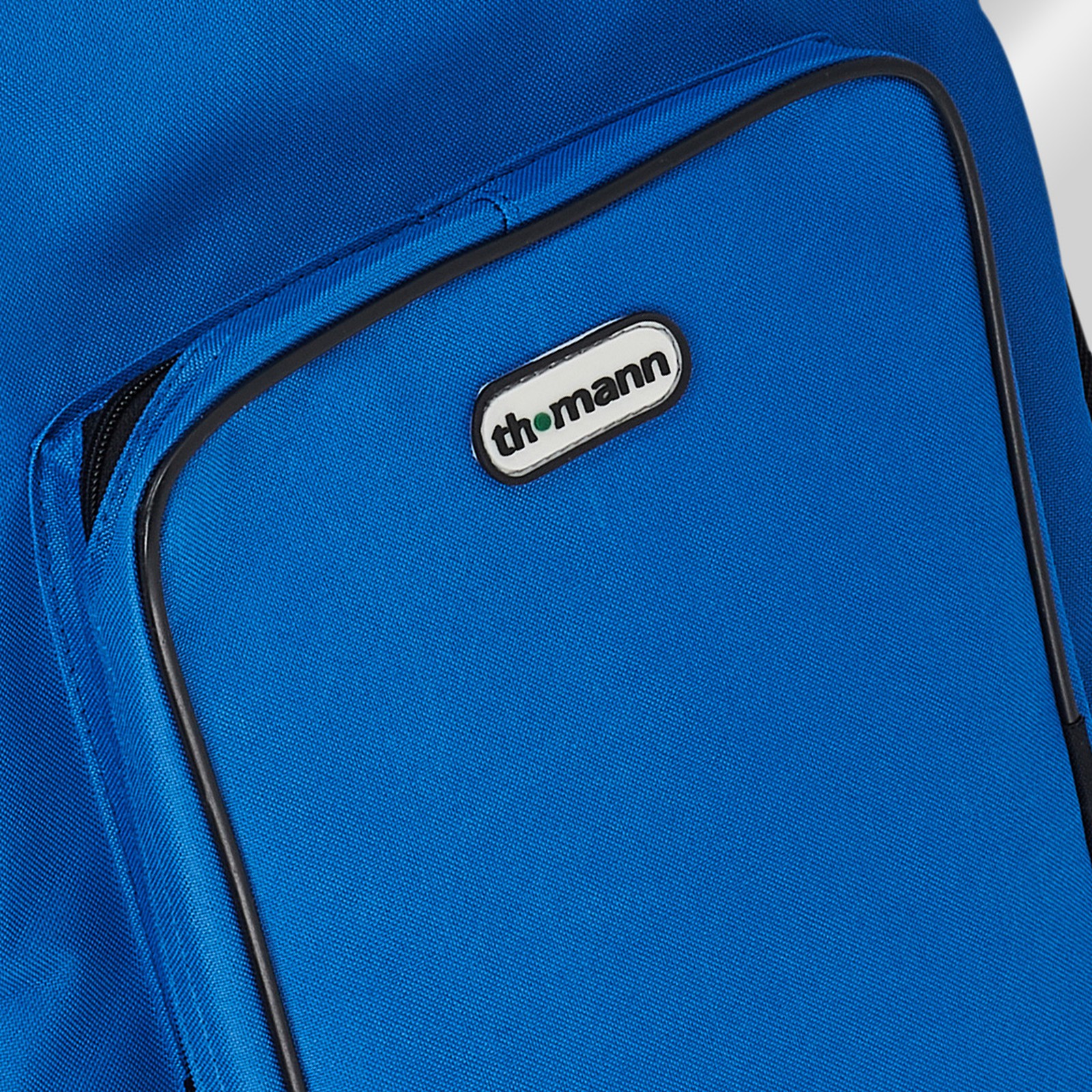 Thomann-Logo auf der Thomann Konzertgitarre Tasche kobaltblau