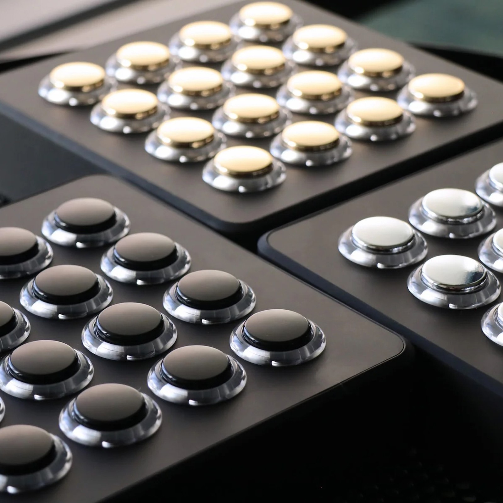 DJ Techtools Midi Fighter Spectra 4x4 Matrix