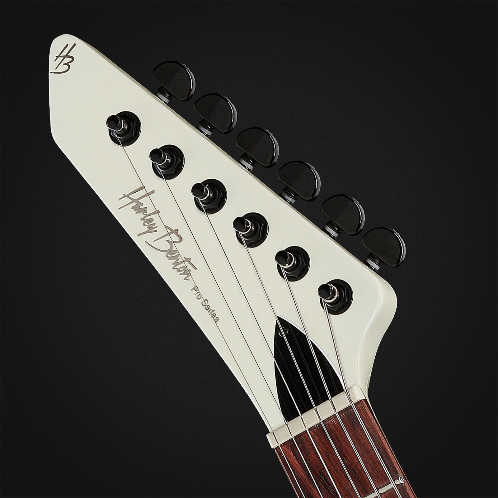 Weiße Harley Benton E-Gitarre Kopfplatte