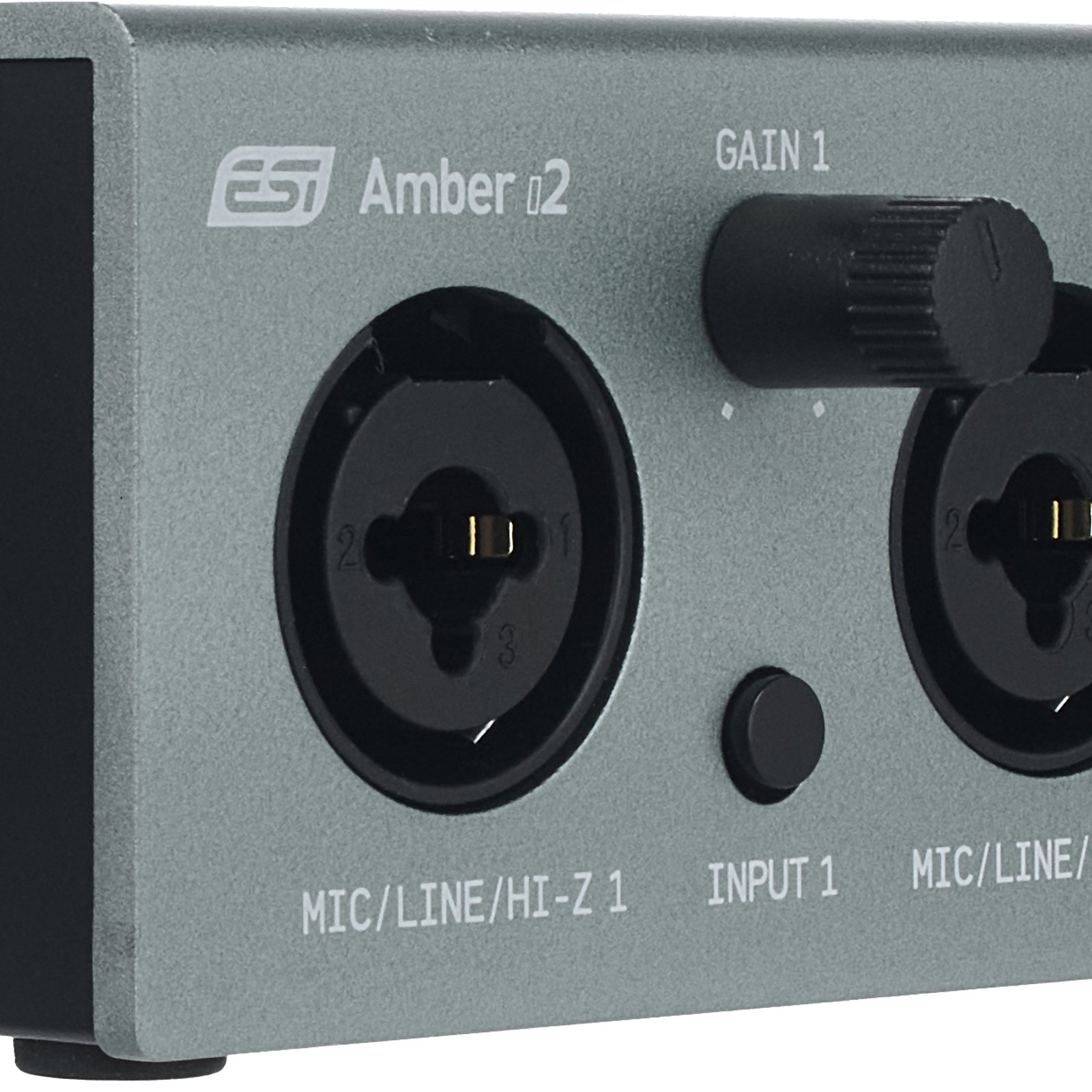 Vorderseite des ESI Amber i2 mit Mikrofoneingängen