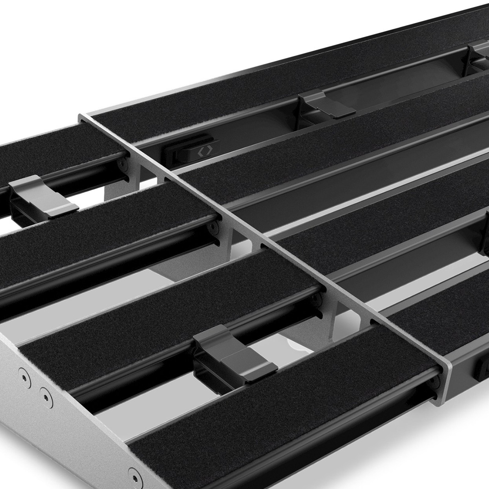 pulled out Daddario XPND 2 Pedalboard