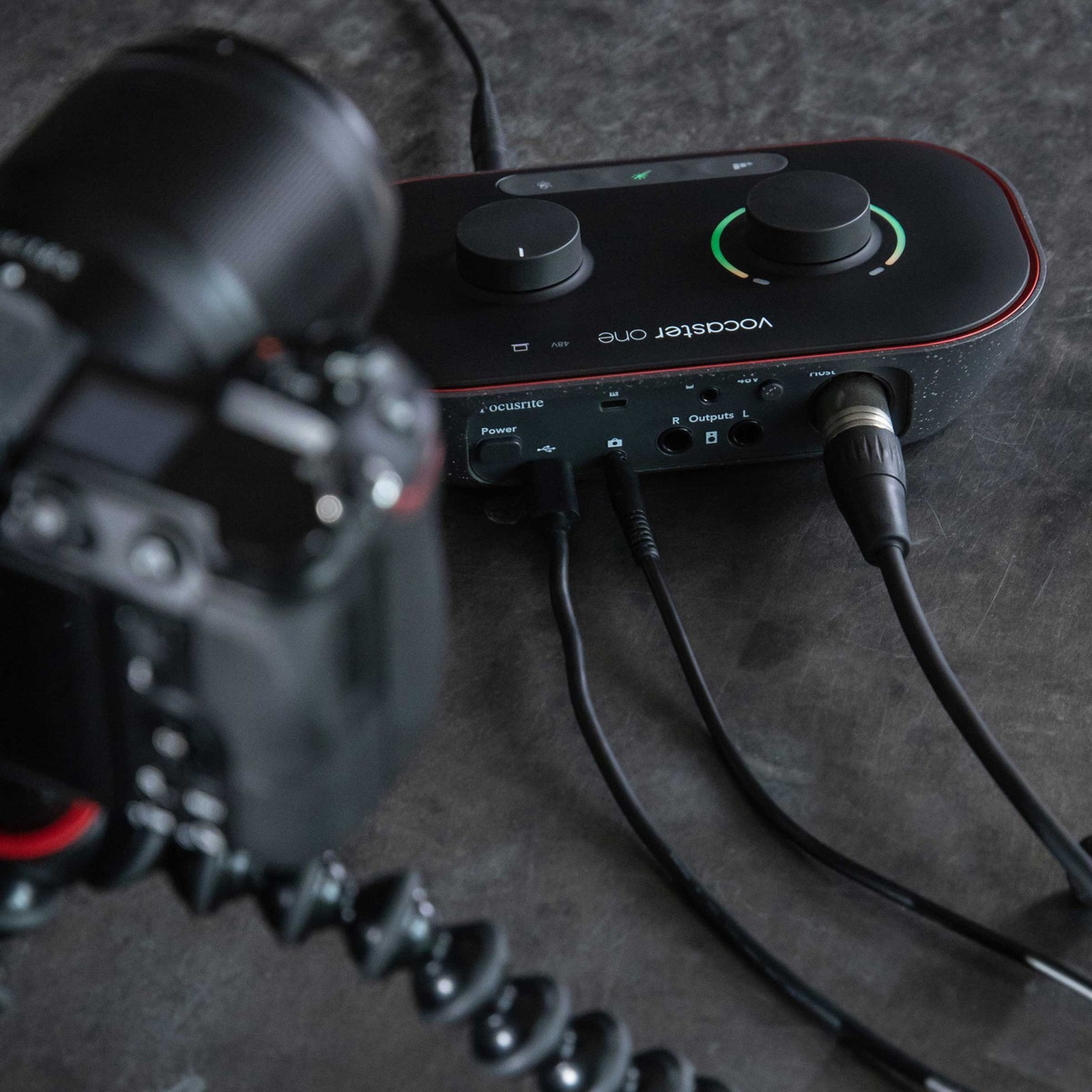 Focusrite Vocaster One mit einer Kamera für den VLOG Einsatz