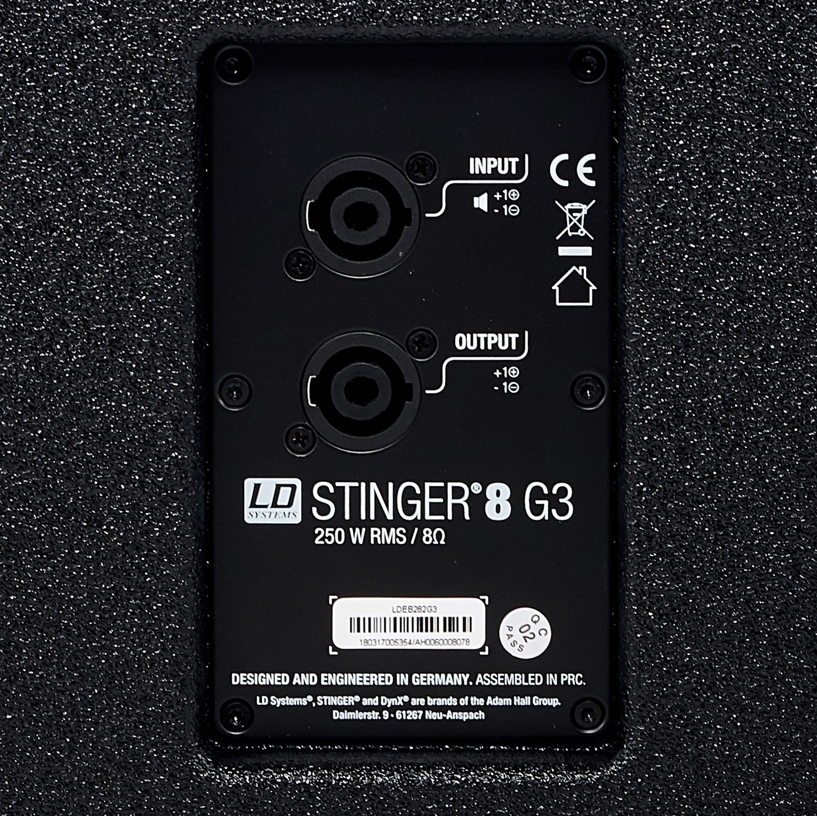 Rückseite des LD Systems Stinger 28 G3 mit Anschlüssen
