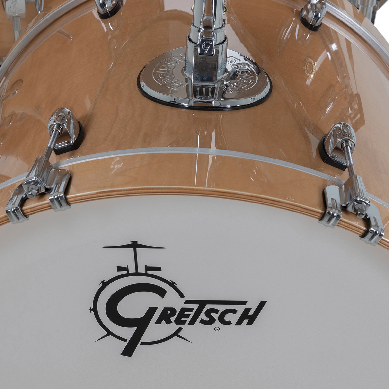 Herstellerbadge auf Gretsch Catalina Maple Bassdrum