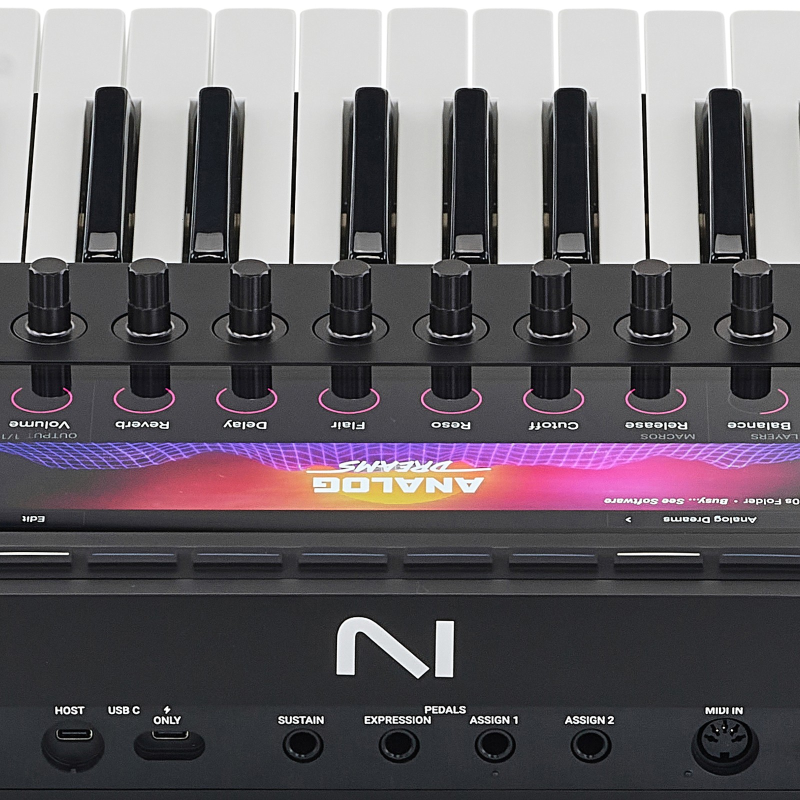 Native Instruments Kontrol S49 MK3 Anschlüsse