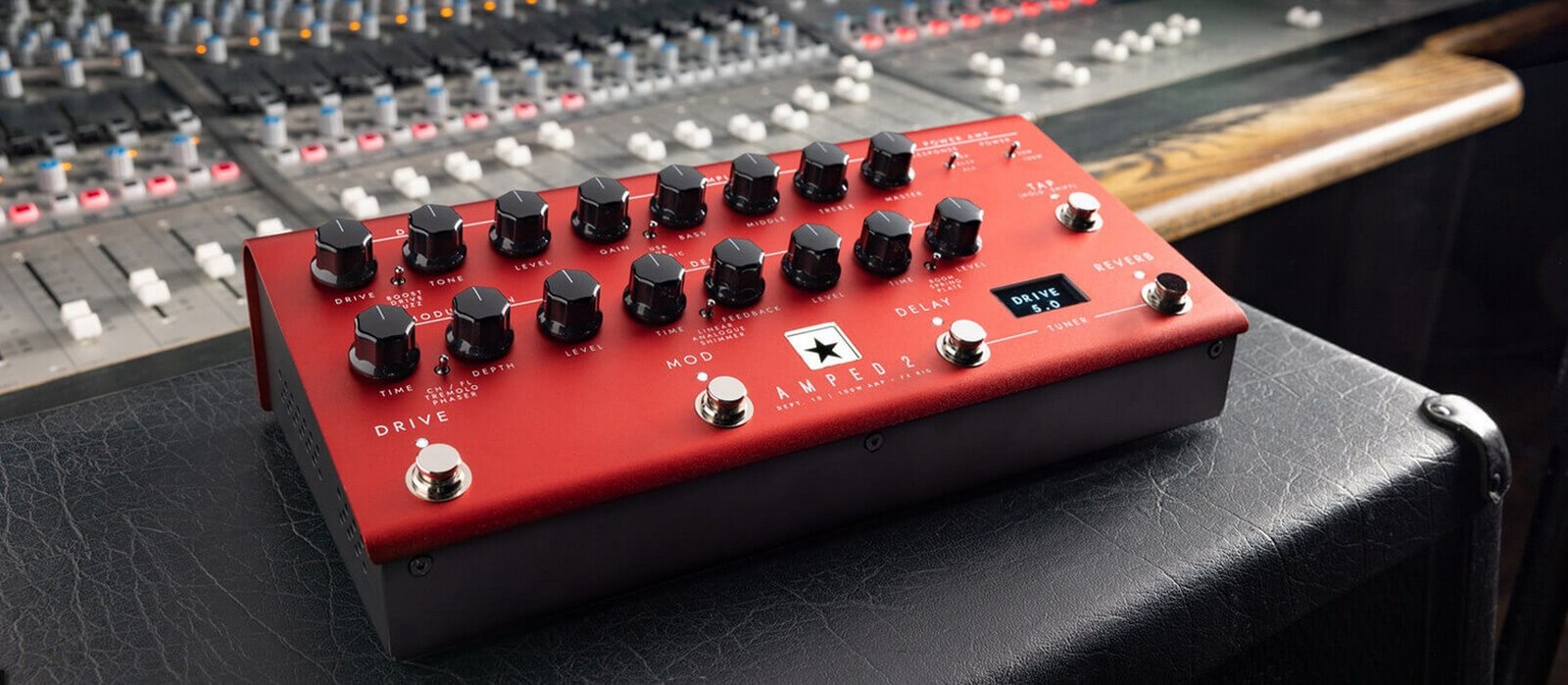 Blackstar Dept. 10 Amped 2 auf einem Lautsprecher