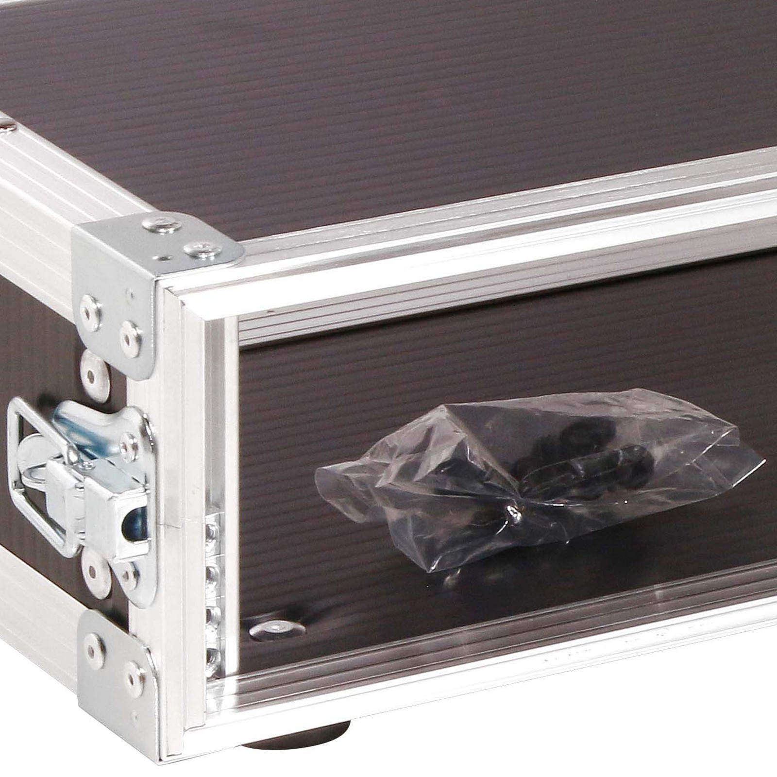 Thon Rack 2HE Eco II Compact 23 Flightcase geöffnet