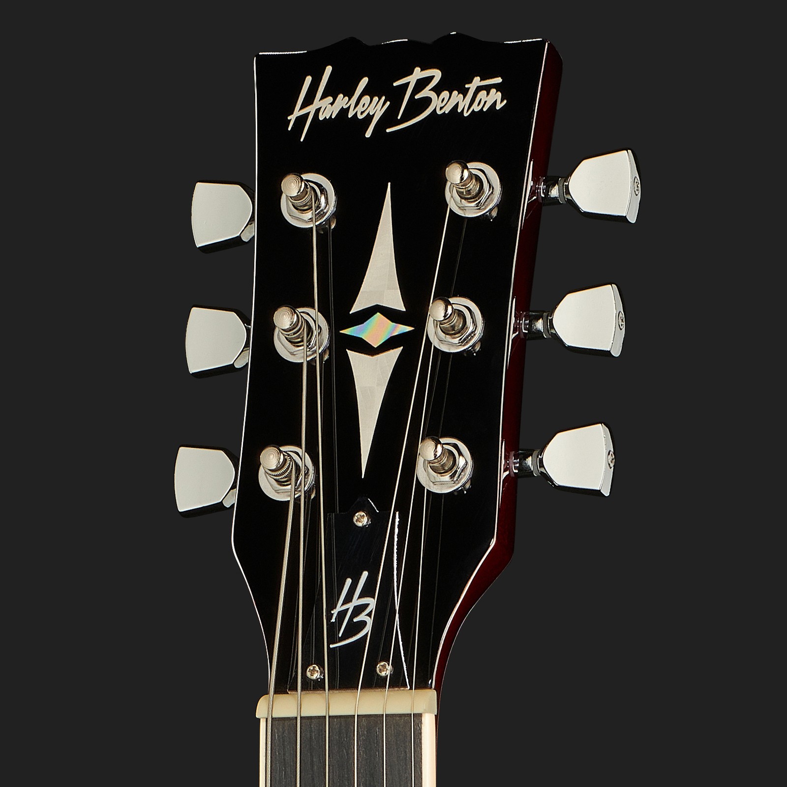 Harley Benton SC-450 P90 Gold headstock with Harley Benton logo