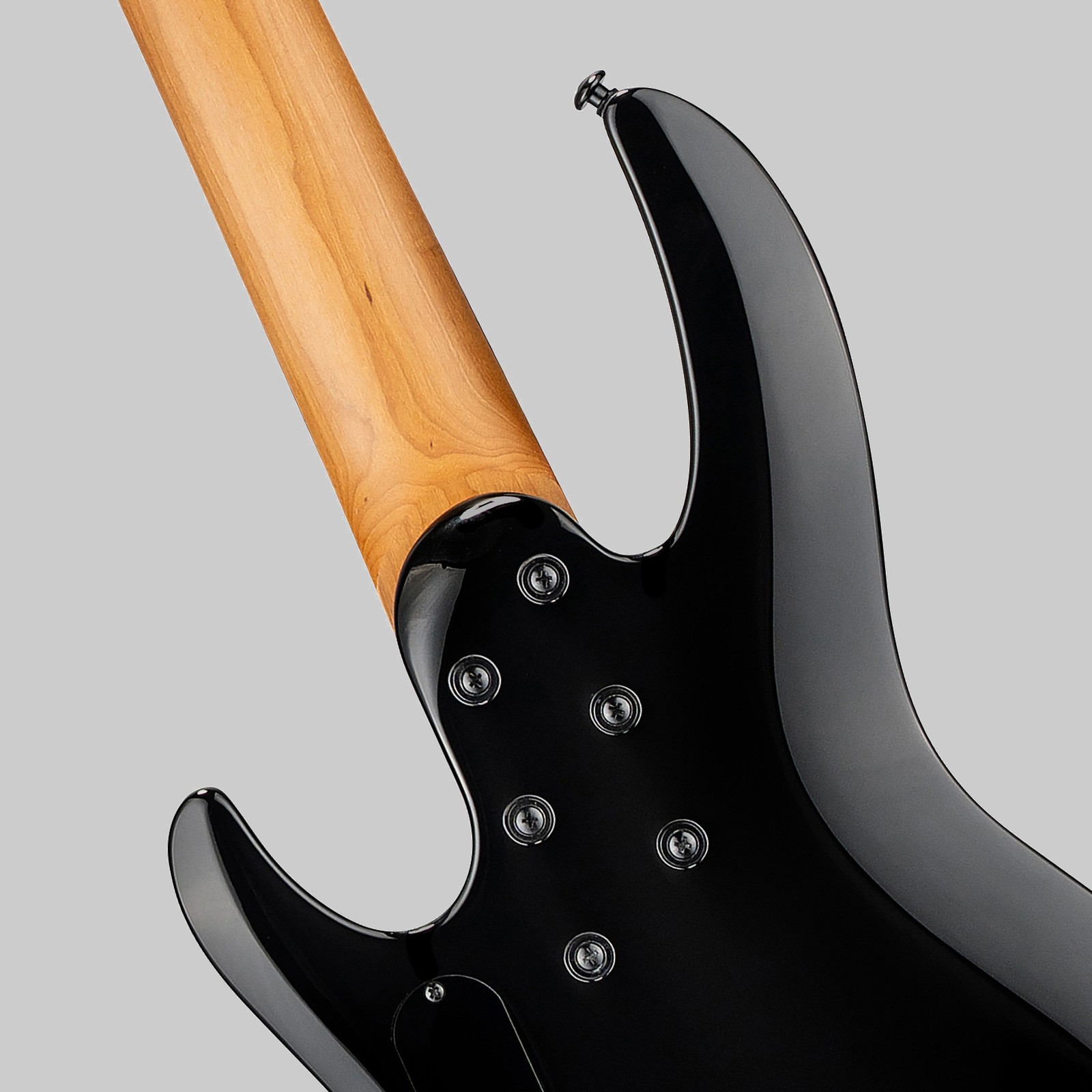 Halsübergang des ESP LTD B-205DX RB E-Bass