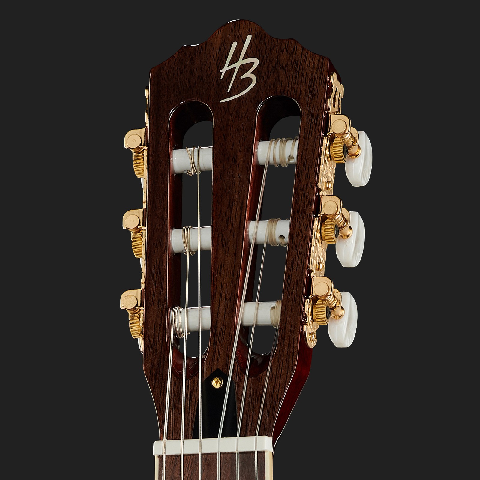 Kopfplatte der Harley Benton Nashville Nylon NT Solid-Body Akustikgitarre mit Tonabnehmer