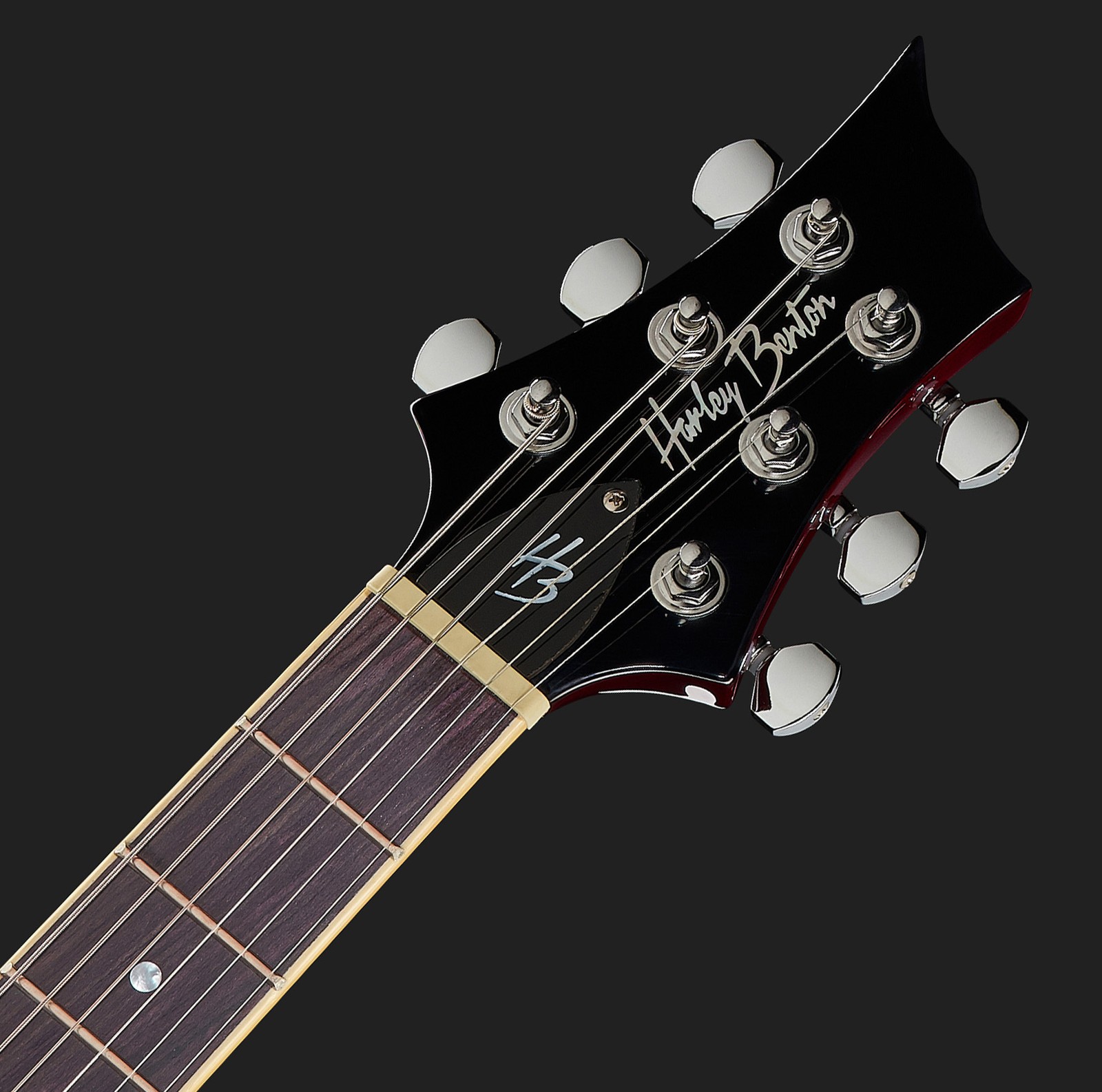 Harley Benton CST-24 Black Cherry Flame Kopfplatte