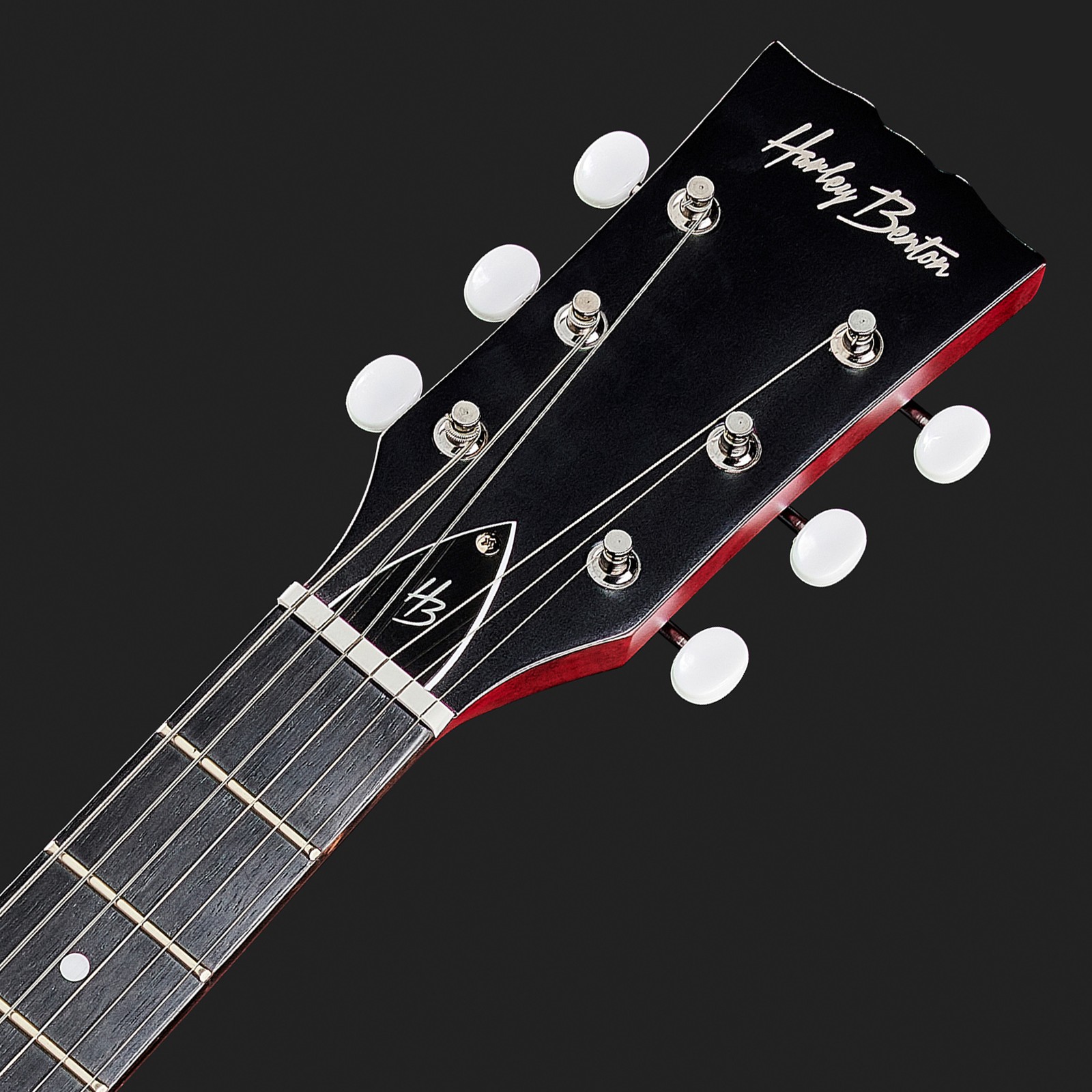 Kopfplatte der Harley Benton DC-Junior FAT Faded Cherry E-Gitarre