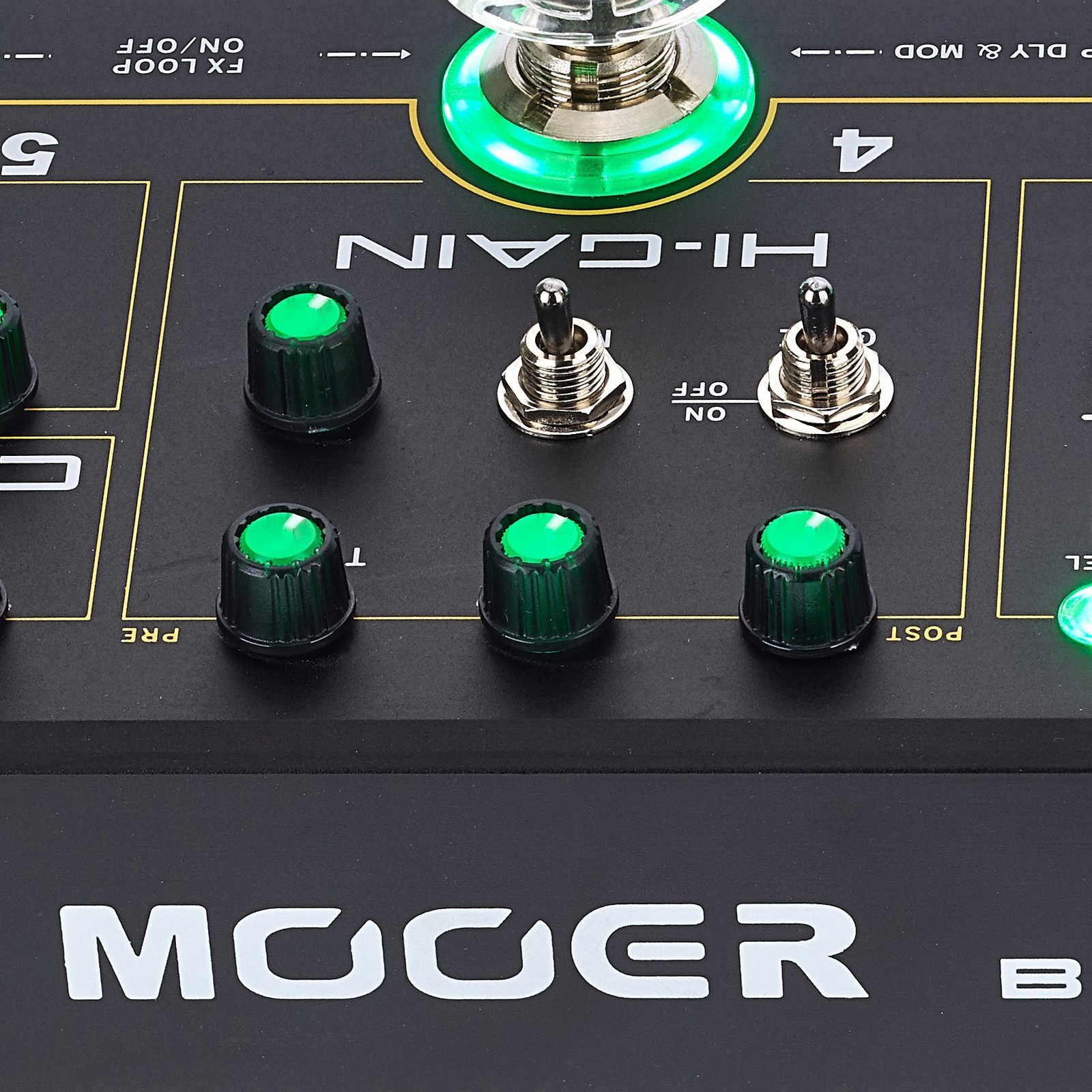Mooer logo on the rear side of the Black Truck