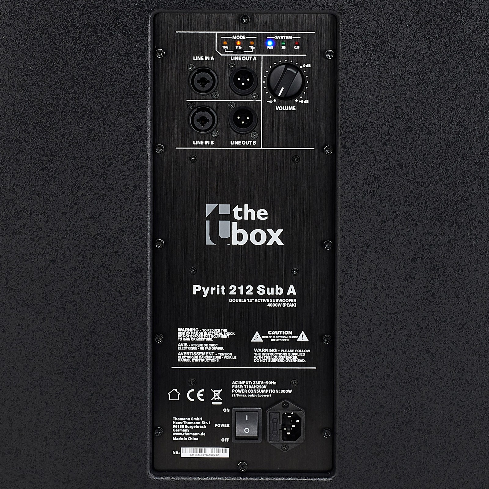 Rear connections on the active the box Pyrit 212 Sub A subwoofer