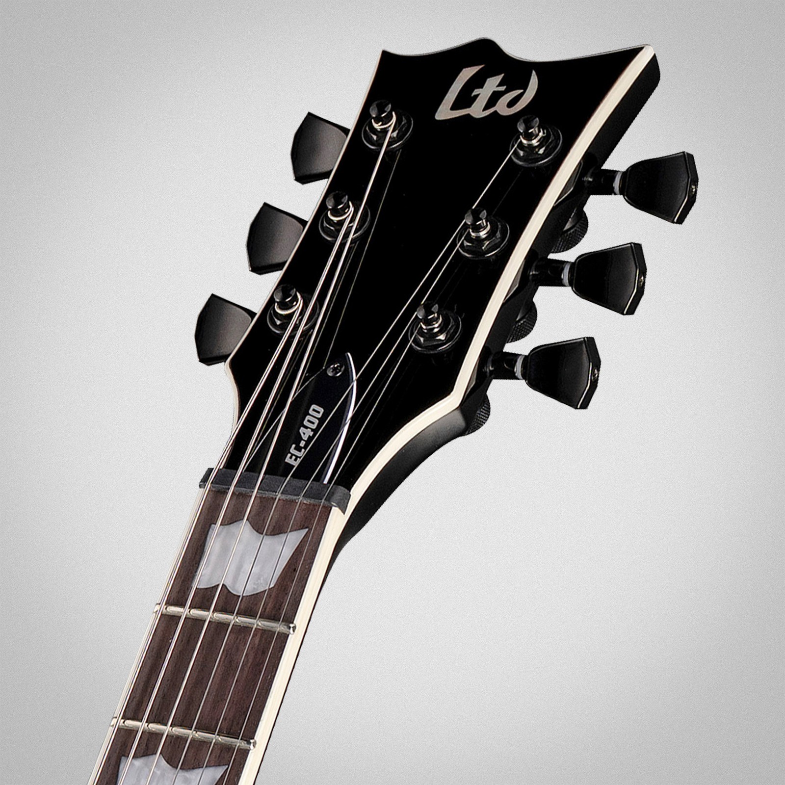 Kopfplatte der ESP LTD EC-400 QM STBSB. E-Gitarre