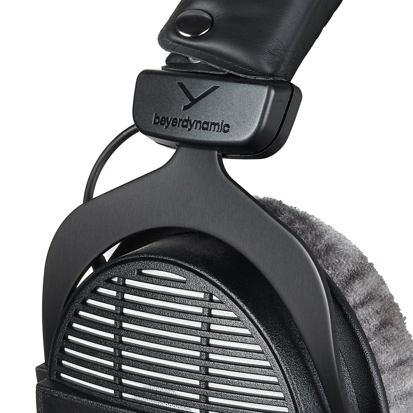 Détail du casque stéréo de studio DT-990 Pro de Beyerdynamic