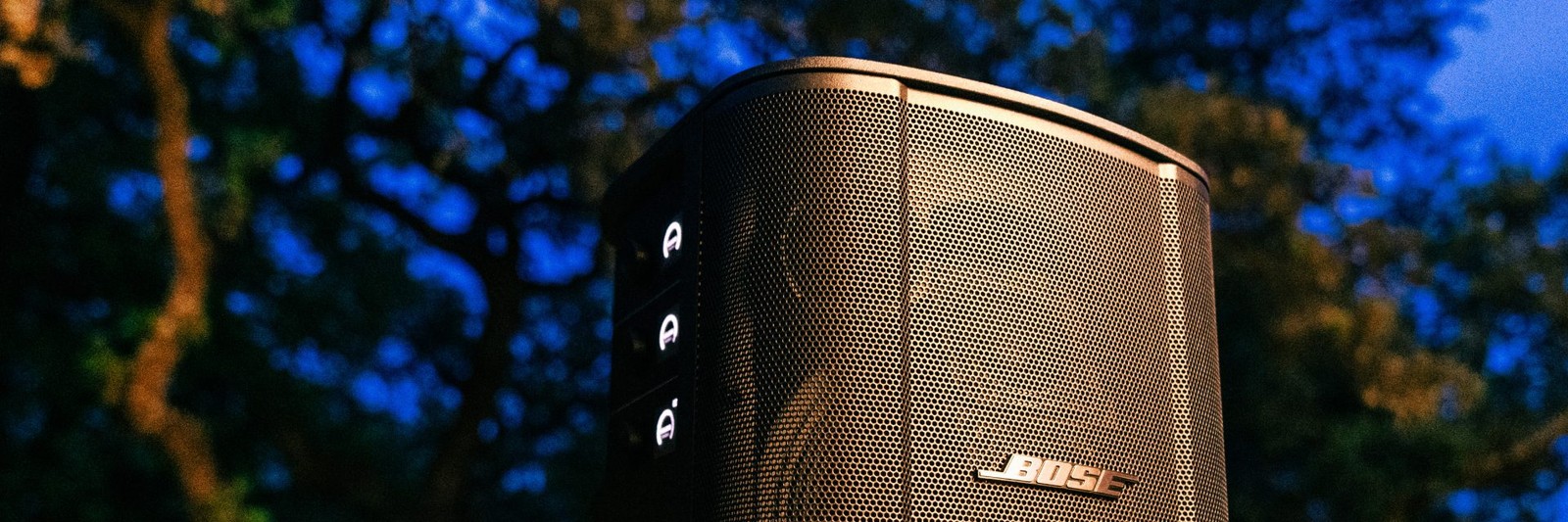 Battery-operated Bose S1 Pro+ PA speaker outdoors