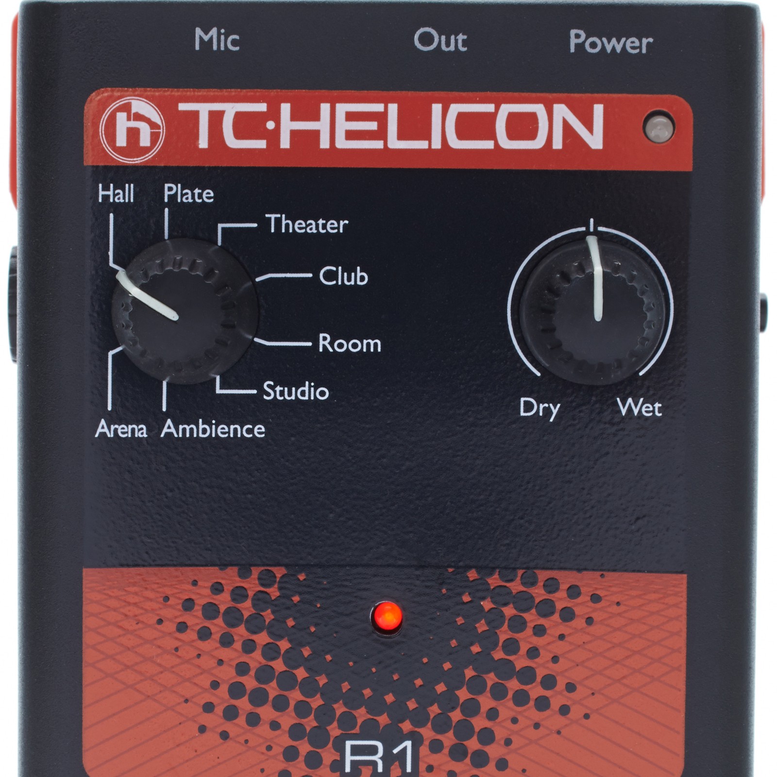 TC Helicon VoiceTone R1 vocal processign pedal