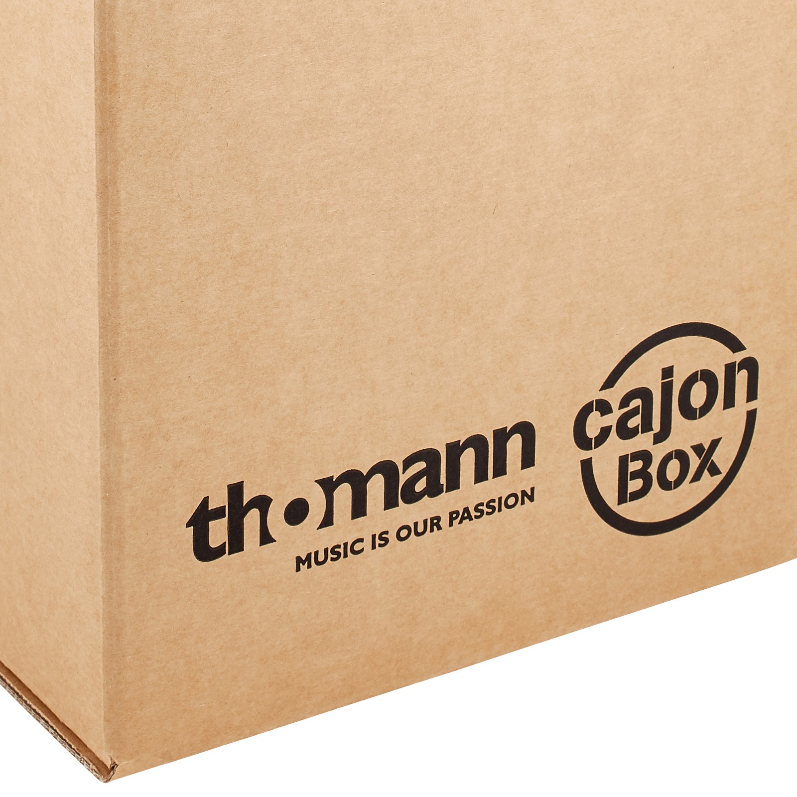 Herstellerlogo auf der Thomann Cajon Box