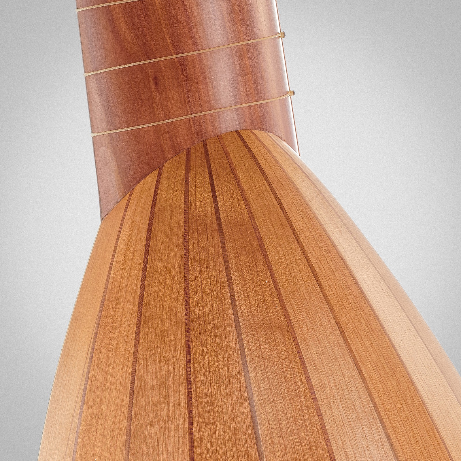 Rückseite der Scala Vilagio T.H. Baroque Lute 11C Cherry