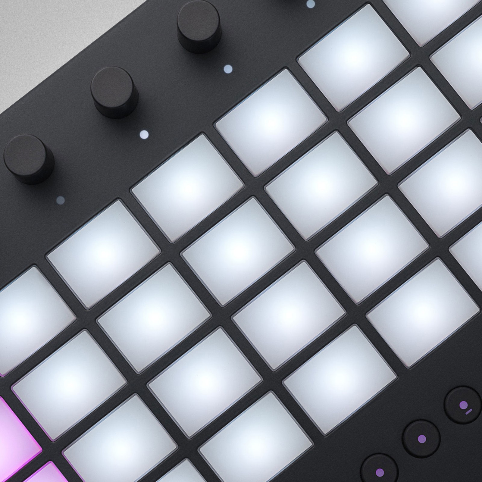 Detailed view of the pads of the Ableton Move