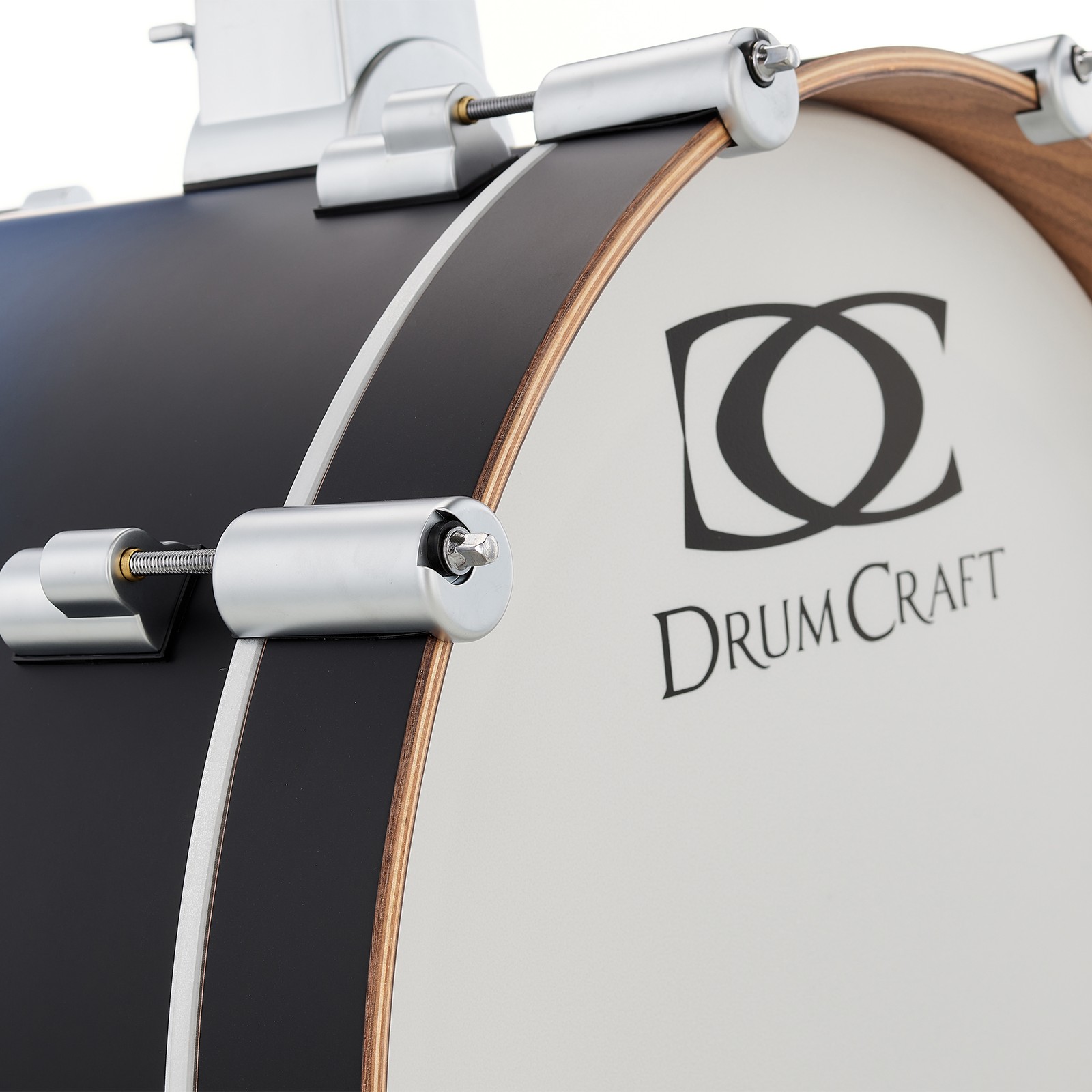 Logo auf der Bass Drum