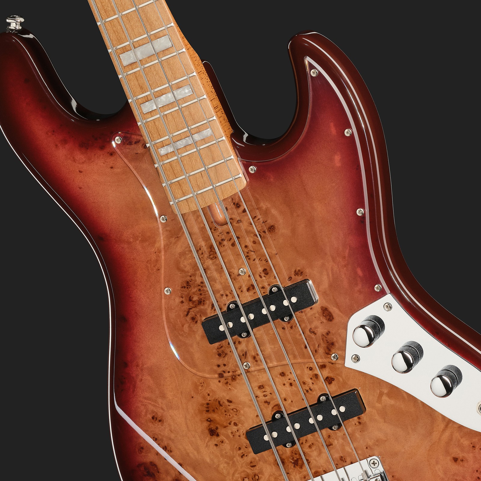 Mooer MBJ420 Bass Red Burst, Decke