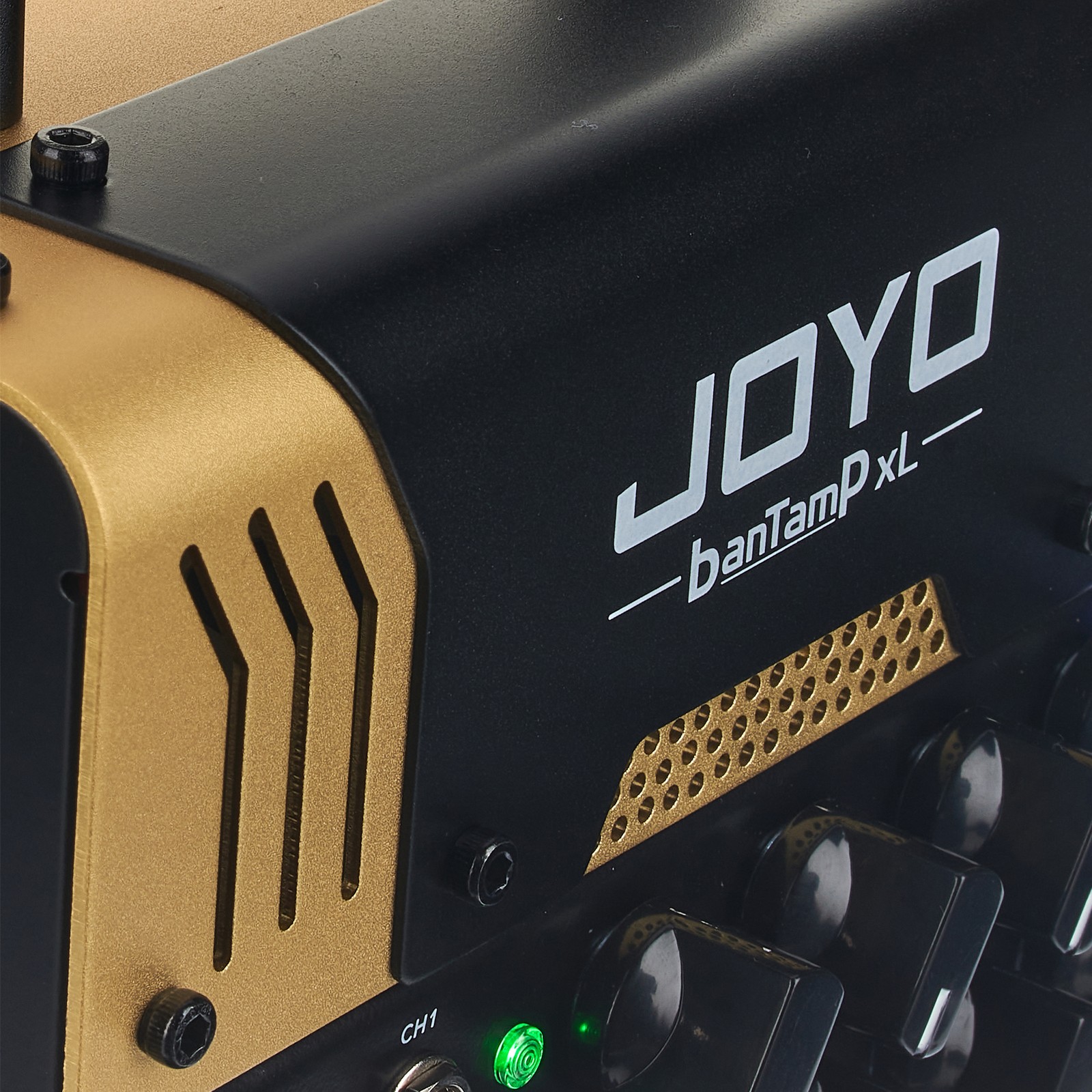 Joyo Logo am BanTamP XL Tweedy Hybrid Topteil für E-Gitarre