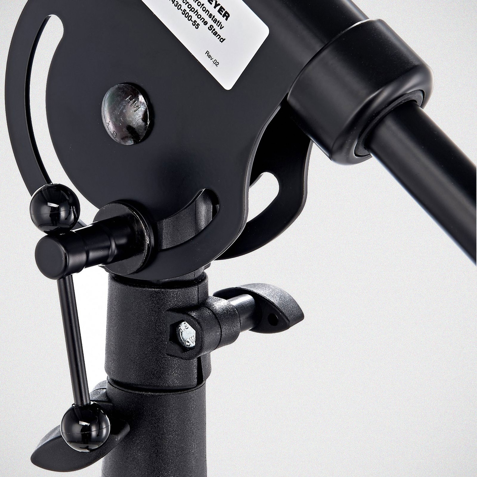 Schwenkmechanismus des K&M 21430 Overheadstativs