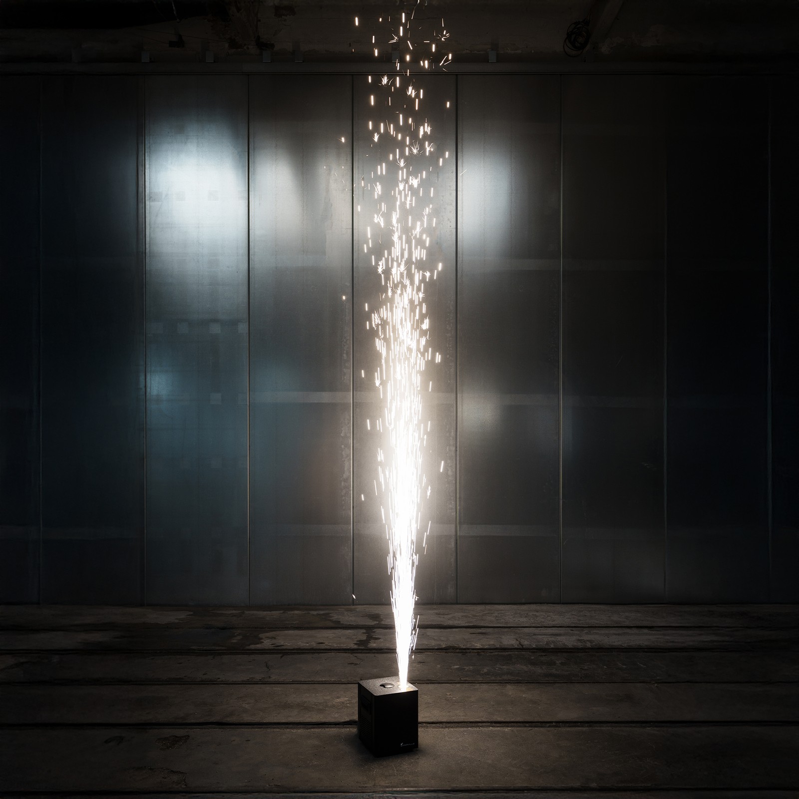 Lichtbeispiel des Stairville Prometheus Spark 1