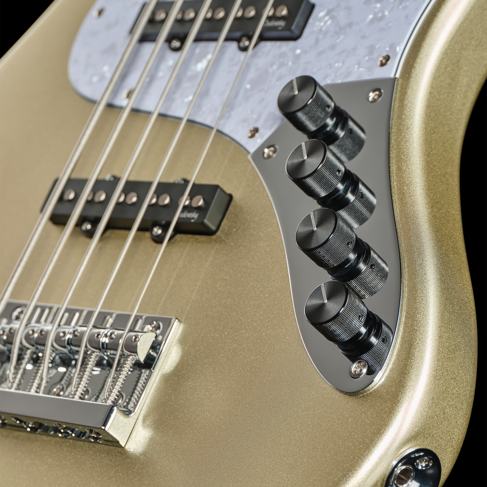 Sadowsky MetroExpress 21 Vintage JJ5 Morado Champagne Metallic, five-string bass, top