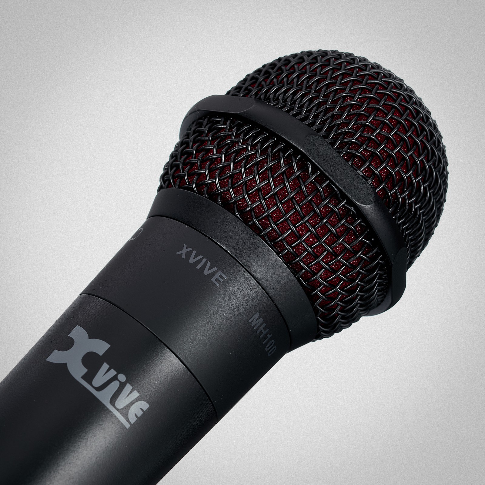 Logo auf dem XVive M5 Handheld Microphone