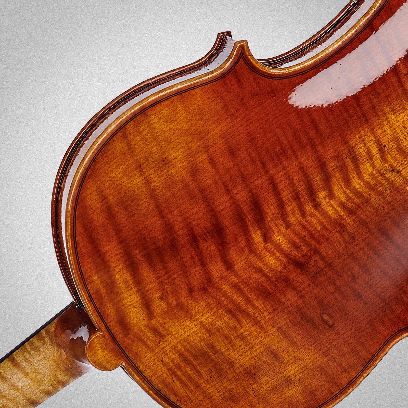 Scala Vilagio R.O. Stradivari Archinto 1696, replica of a historical viola
