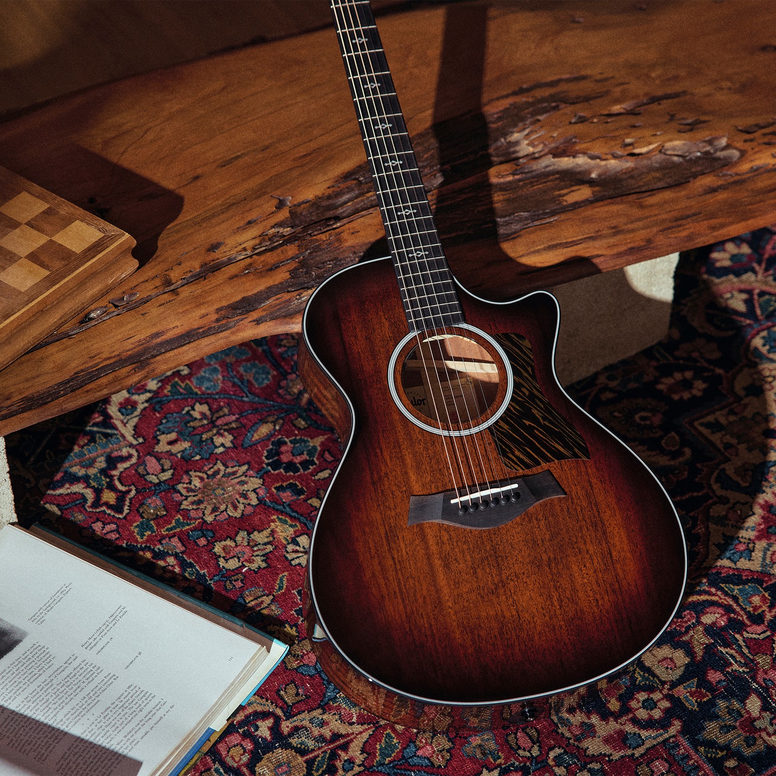 Taylor 322ce Next Generation, Westerngitarre mit Tonabnehmer