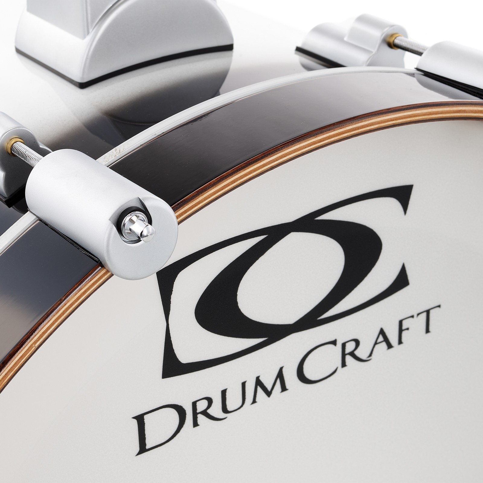 Logo auf der Bass Drum