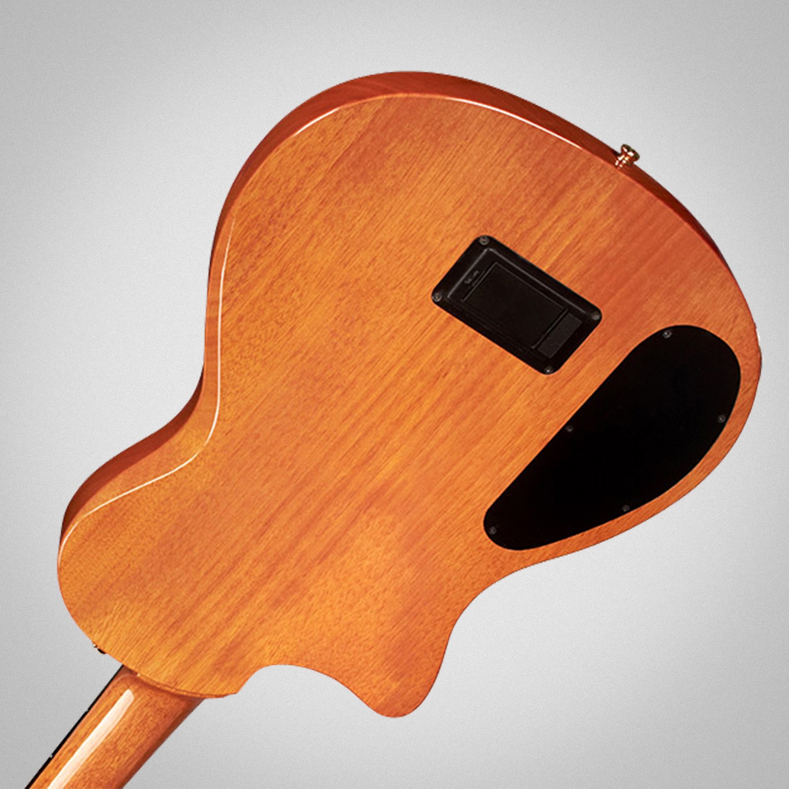 Cordoba Stage Guitar Traditional CD, gekammerter Korpus: massiv geschnitztes Mahagoni