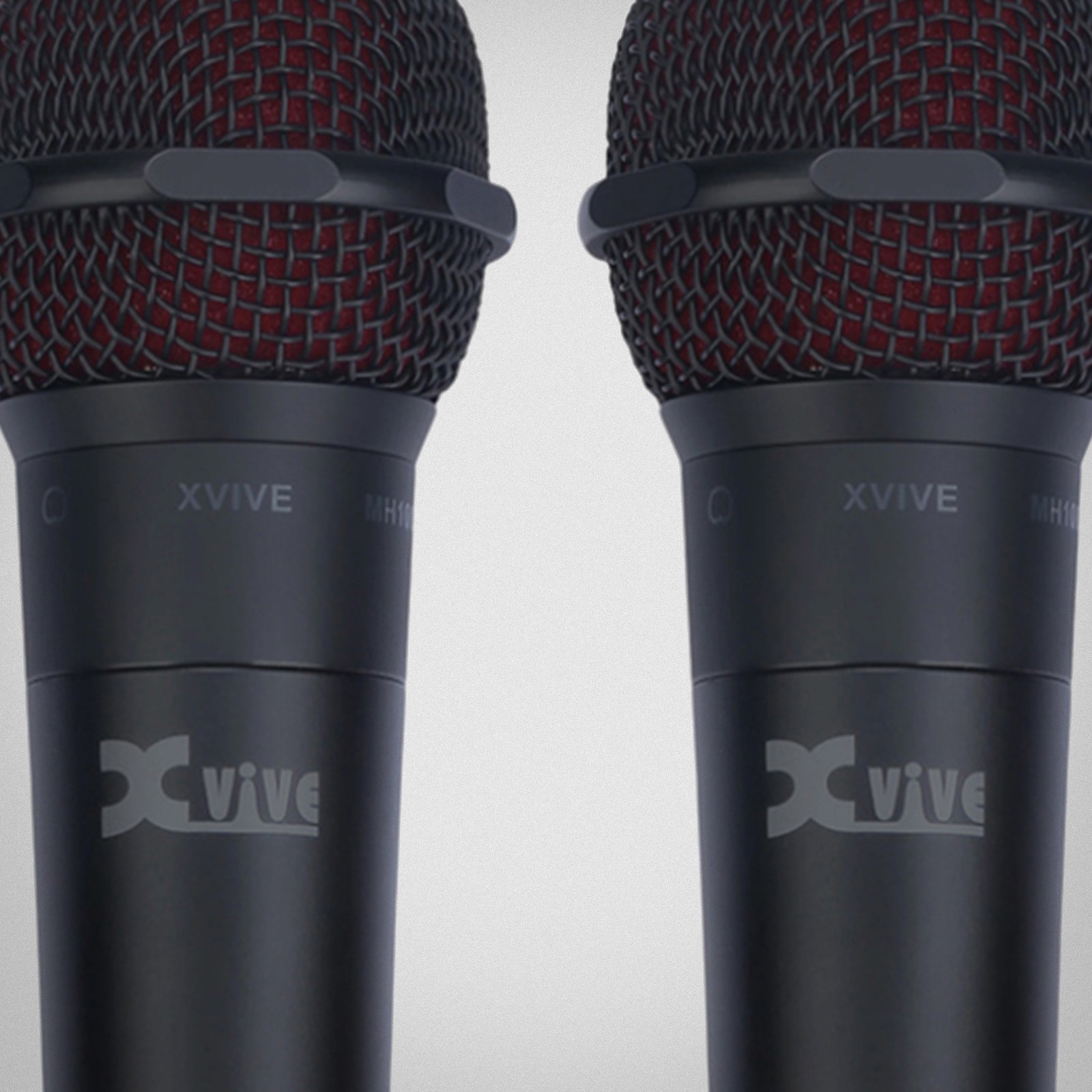 Logo auf dem XVive M5D Dual Microphone Wireless