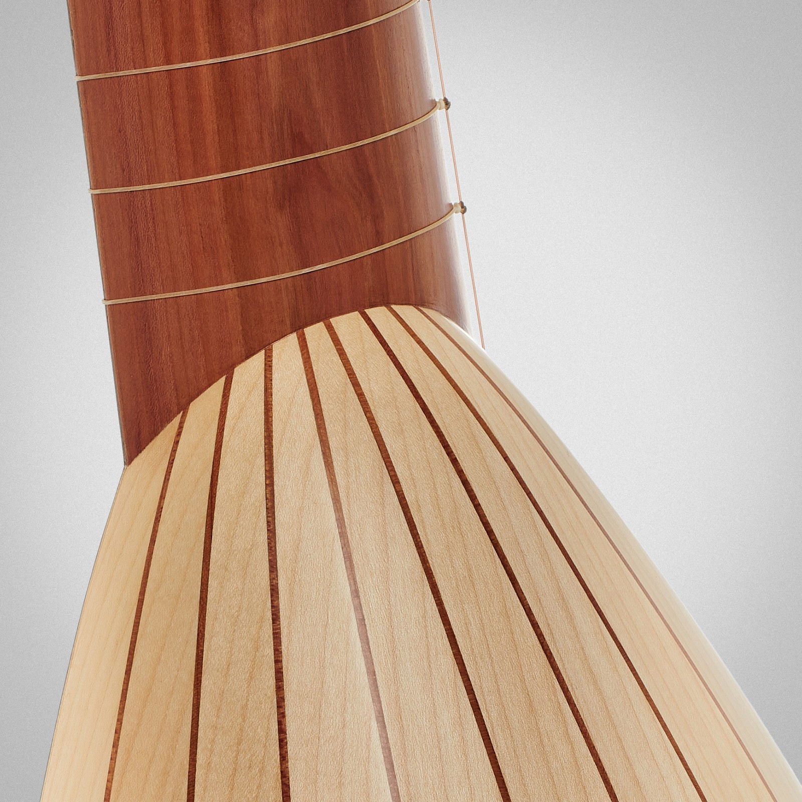 Rückseite der Scala Vilagio T.H. Baroque Lute 11C Plum