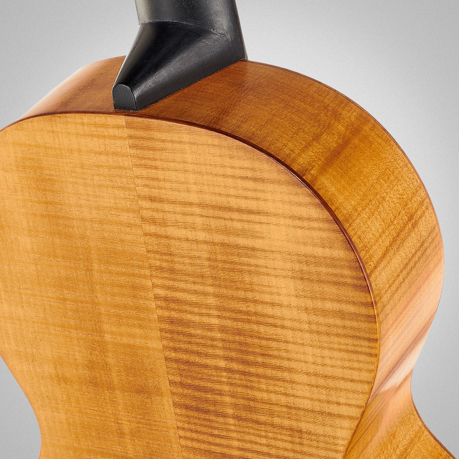 Rückseite der Thomann Pro Romantic Guitar 1850