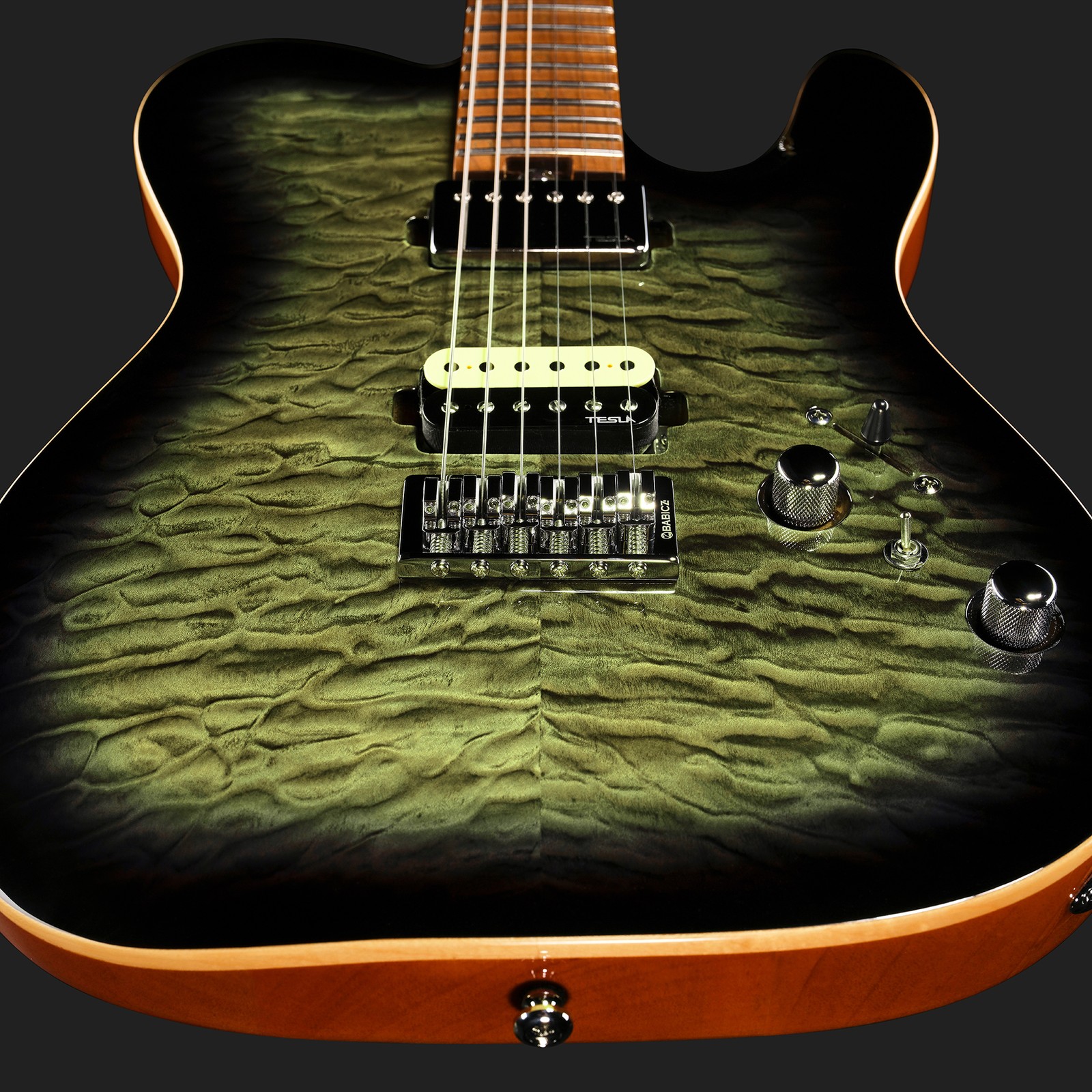 Decke der Harley Benton Fusion-T II HH MN HT QBKB