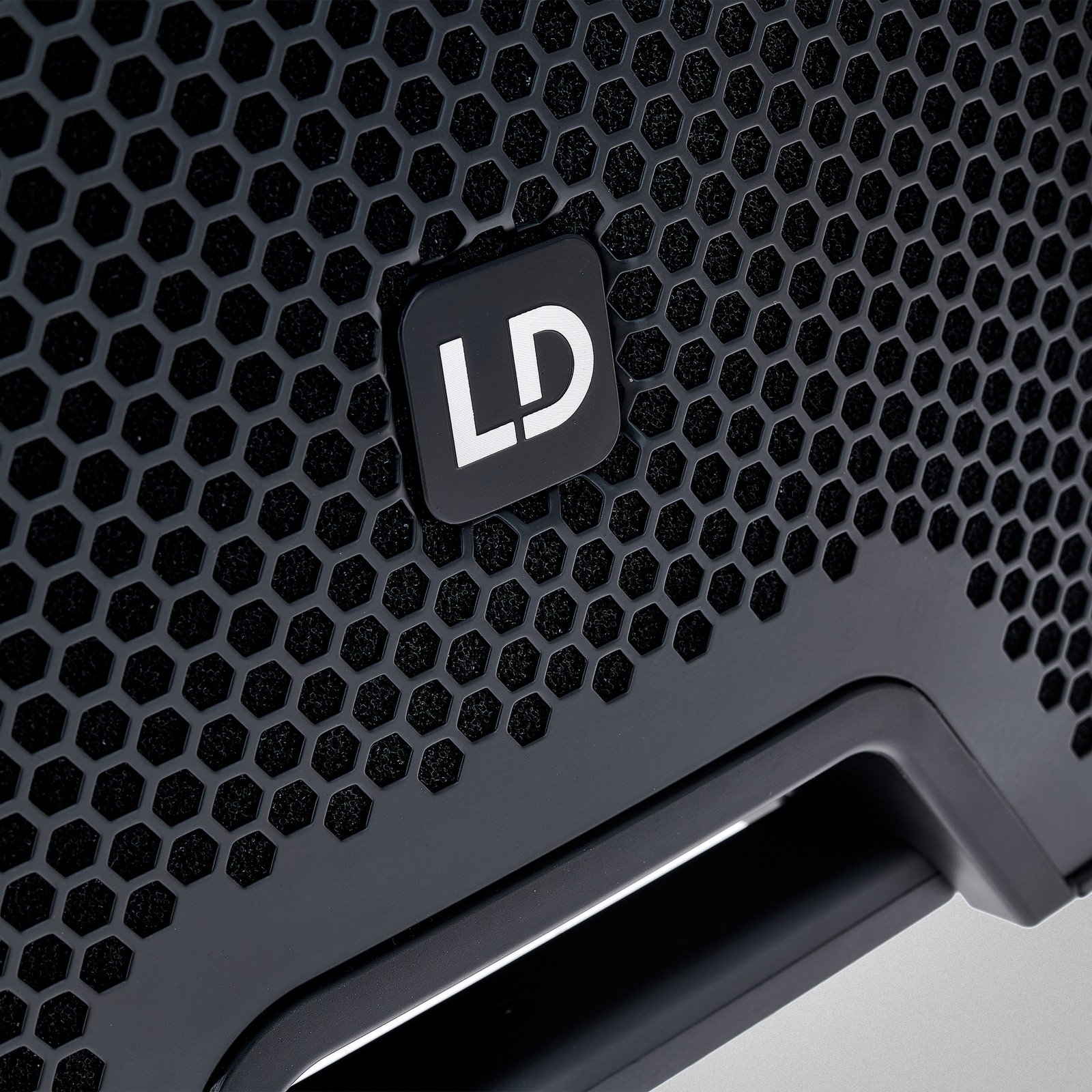 Logo auf dem LD Systems ICOA 12 Fullrange-Lautsprecher