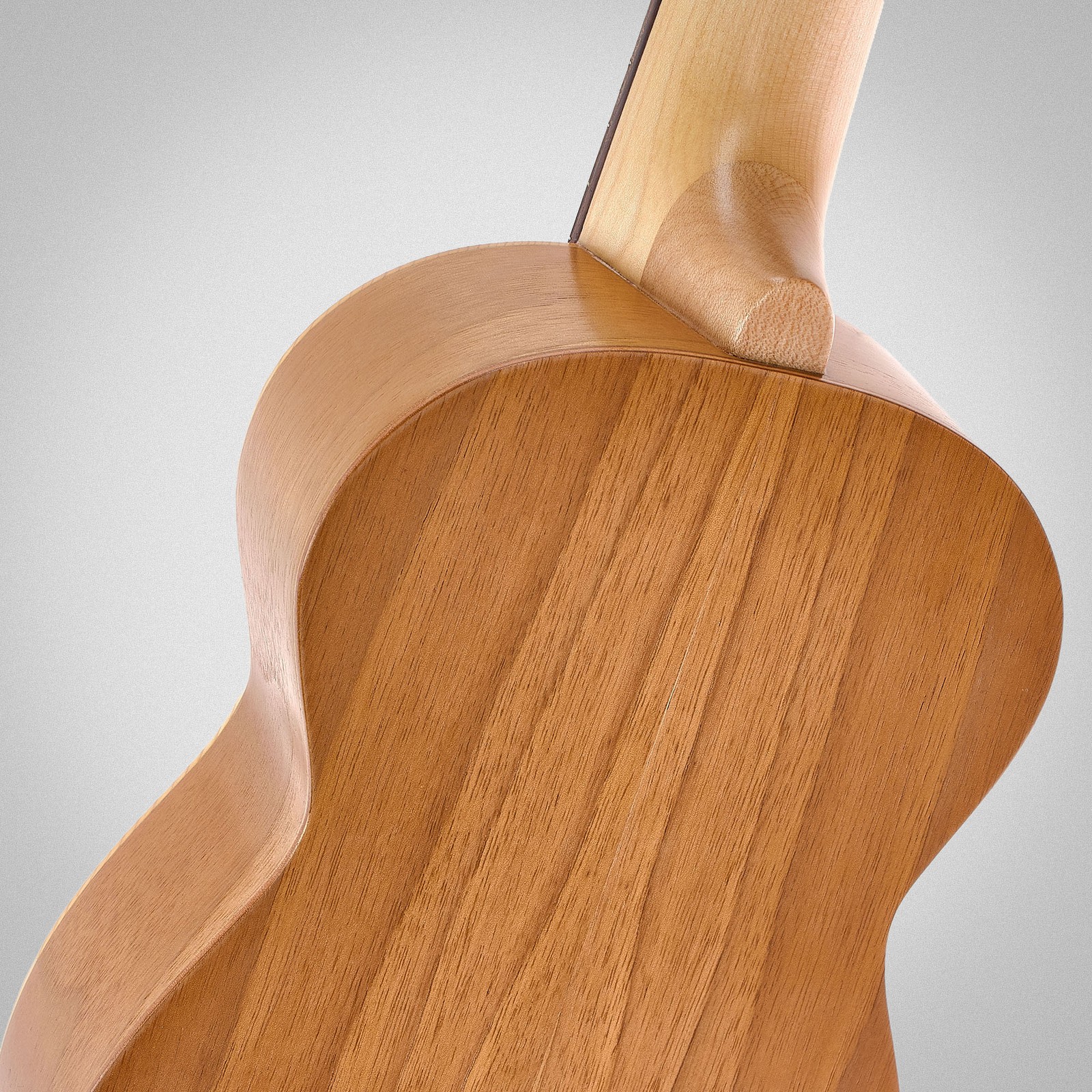 Rückseite der Thomann Europe Soprano Ukulele