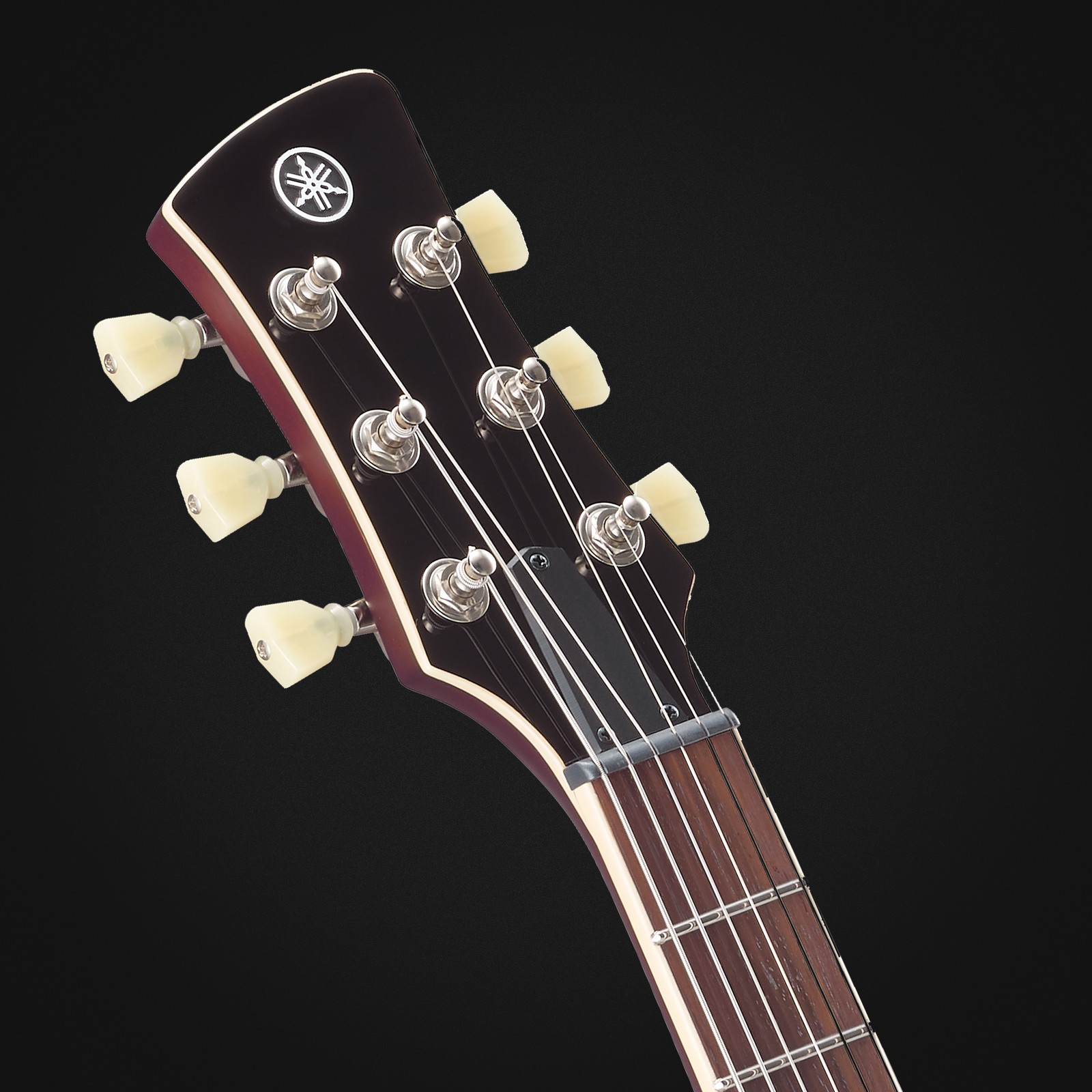 Kopfplatte der Yamaha Revstar RSS02T Sunset Burst