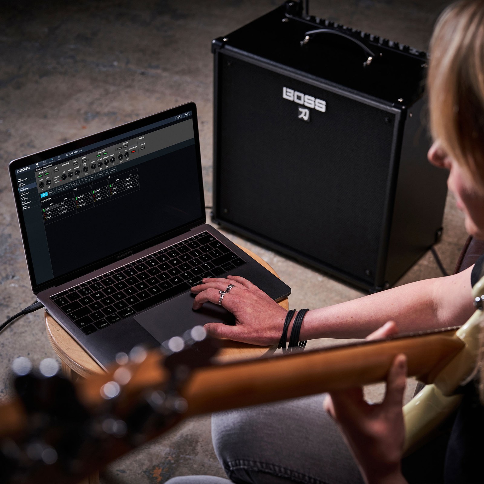 Boss Katana-210 Bass, Modelling Combo für E-Bass